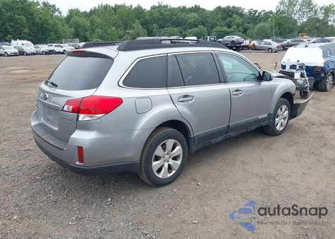 2010 Subaru Outback 3.6R Limited z USA, uszkodzony, nr VIN 4S4BRDJC8A2349472